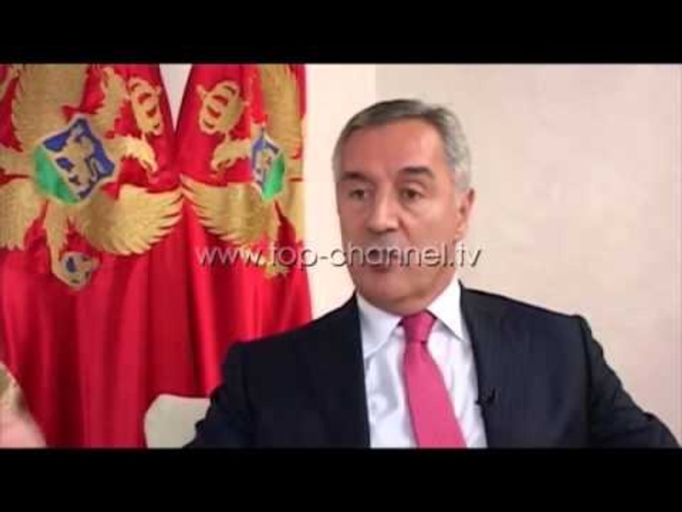 Gjukanoviç: Rusia kundër Malit të Zi në NATO - Top Channel Albania - News - Lajme