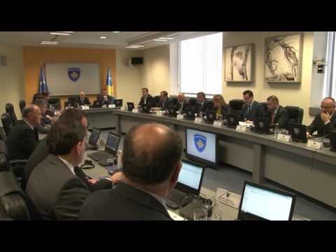 KRYEMINISTRI MUSTAFA DHE PRESIDENTJA JAHJAGA DENOJNE DHUNEN E PARTIVE OPOZITARE LAJM