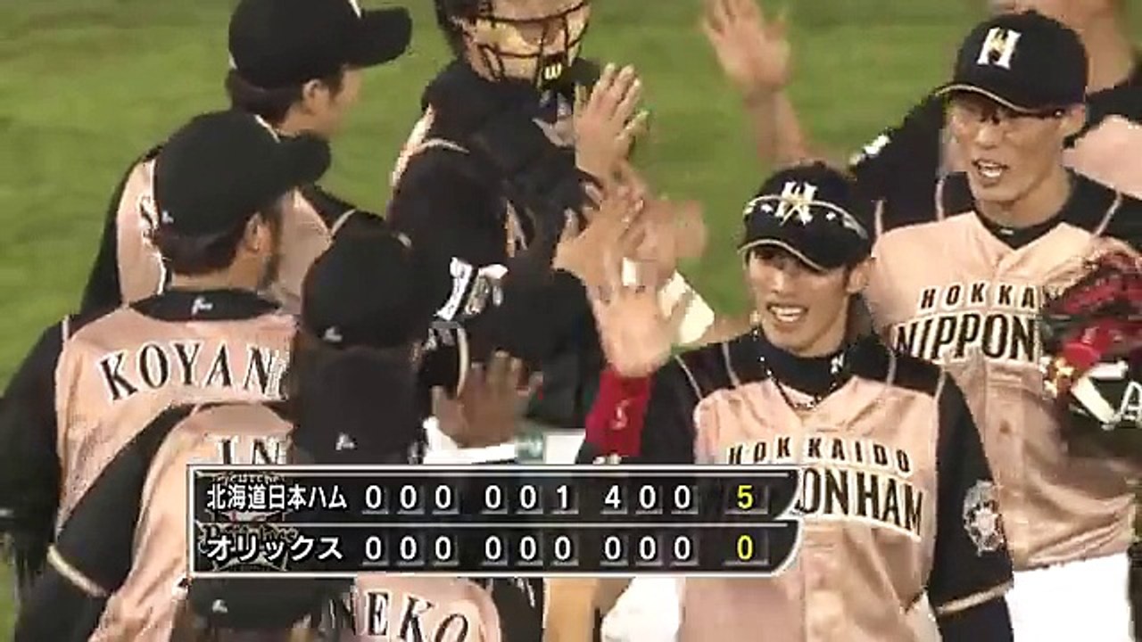 斎藤佑樹初完封に大喜びの吉井コーチ　20150420