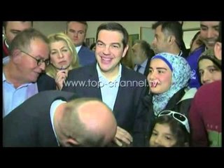 Greqia kryen zhvendosjen e parë të azilkërkuesve - Top Channel Albania - News - Lajme