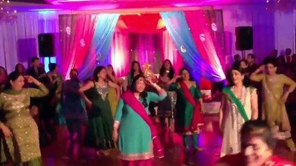 Karachi Wedding Cousins Dance On Punjabi Song  HD