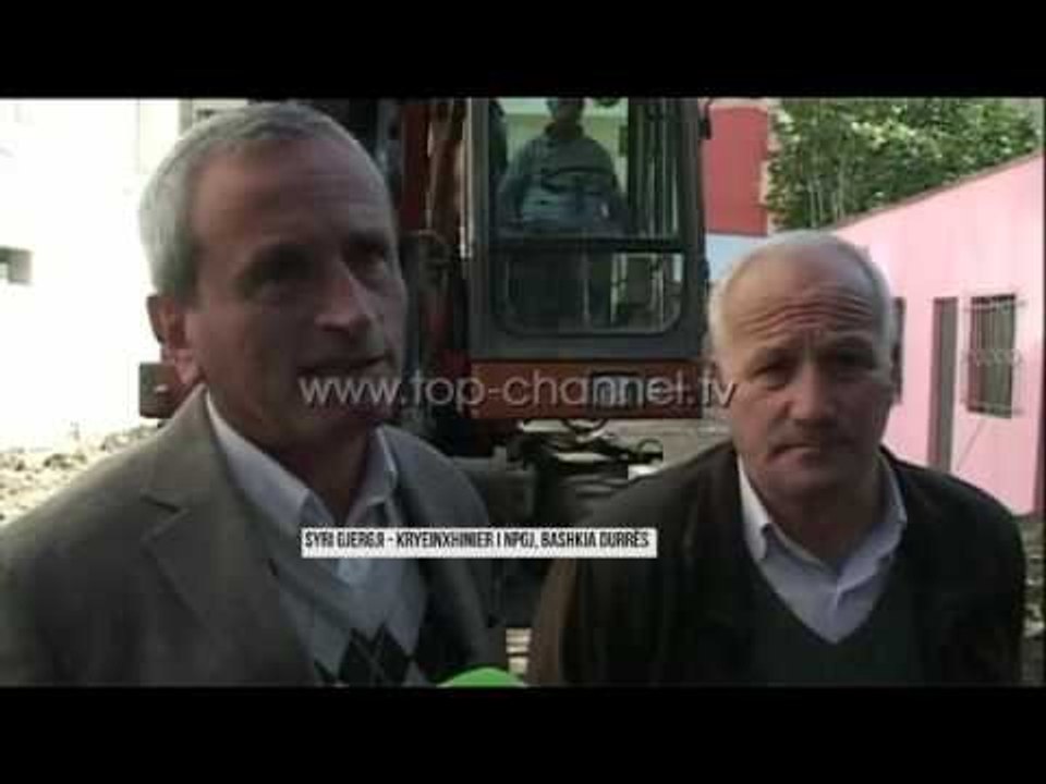 Vendgrumbullimi i plehrave në Porto Romano - Top Channel Albania - News - Lajme