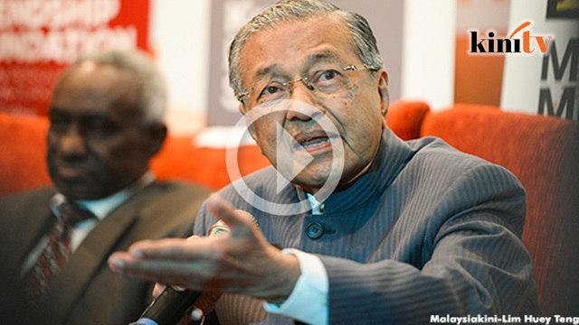 'UMNO begitu mudah pecat ahli kerana mengkritik presiden'