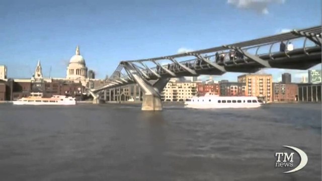 ITALIA DHE BRITANIA SHTOJNE MASAT, RRITEN KONTROLLET KUNDER TERRORIZMIT LAJM