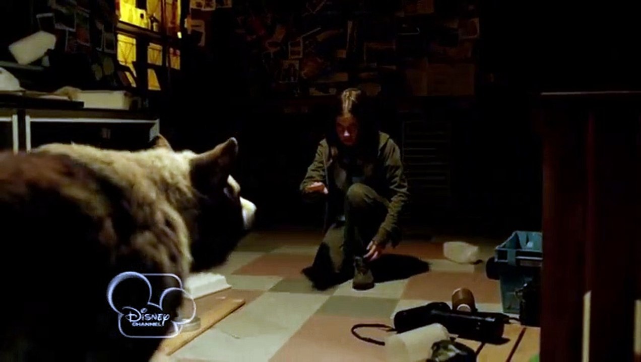 Wolfblood - S 1 E 1 - Lone Wolf