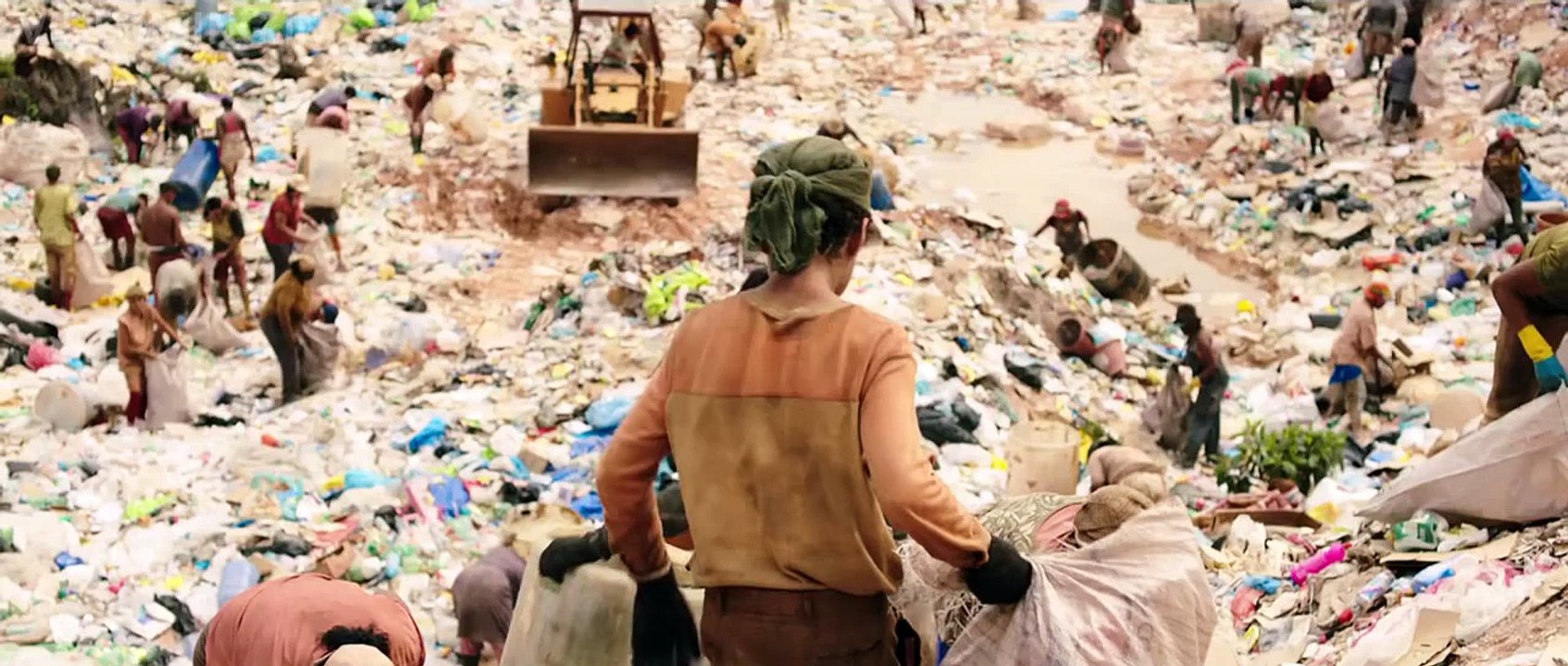 Trash (Theatrical Trailer) Full HD