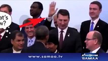 Watch Indian PM Narendra Modi Trying to Attract Attention of President Obama