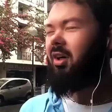 Quand ton pote chante comme une merde