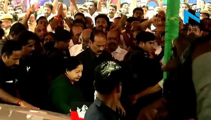 Download Video: Rajnikanth donates ten lakh for Tamil Nadu rain victims