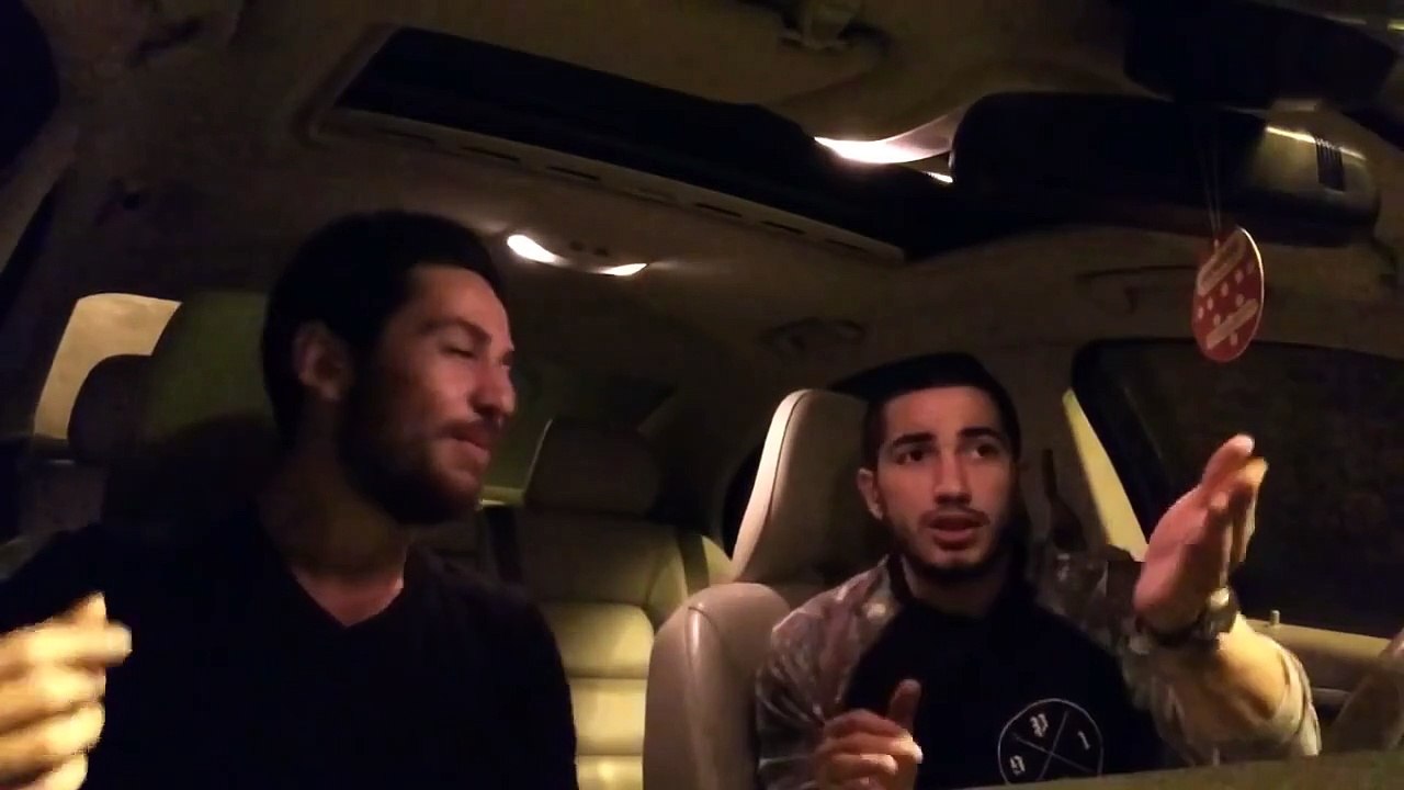 Karya Çandar-Ahmet Aksöz / Sevgilisi spor salonuna yazılan kız arkadaş