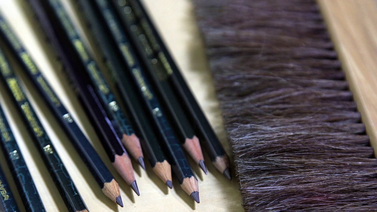 Watch NYPD's Incredible Sketch Artist Draw Louis C.K.