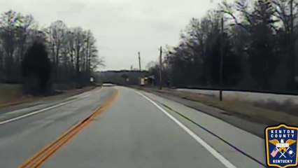 Quand un policier percute sans dommage un renne