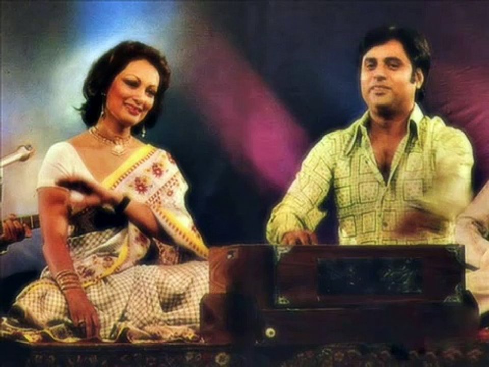 Charkha Mera Rangla By Chitra Singh Album Come...