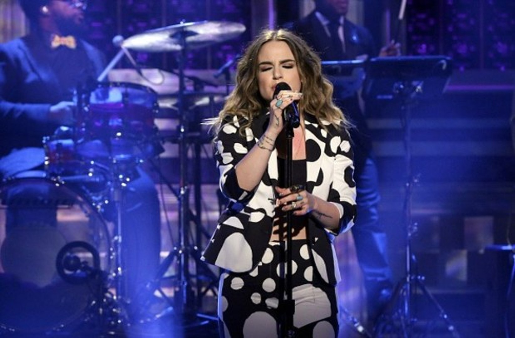 Jojo Performance When Love Hurts On Jimmy Fallon Video Dailymotion