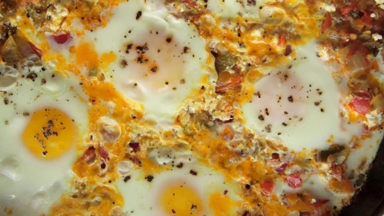 3-Ingredient Recipes - How to Make 3-Ingredient Shakshuka