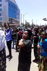 Gondar residents express their anger at the federal police