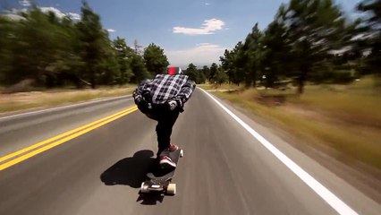 Une descente folle à 110 kmh en longboard