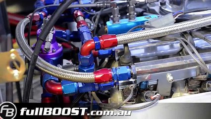 Esta é provavelmente a Toyota Hiace mais louca que alguma vez viste!!!