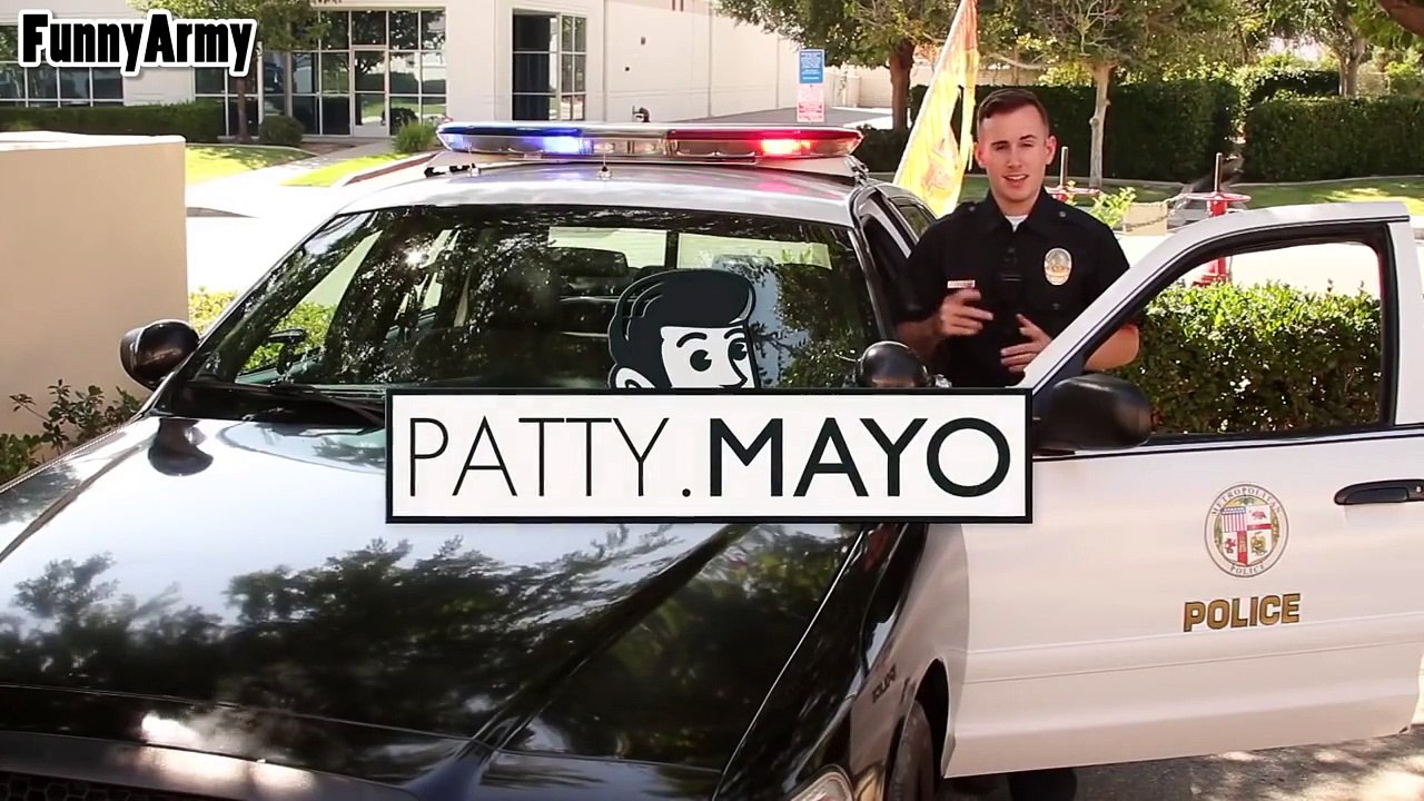 COP KISSES HOT GIRLS GONE BAD