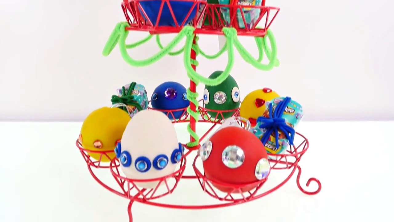 Play Doh Egg Christmas Tree Surprise Eggs Shopkins - - - Kinder Surprise Holiday Eggs