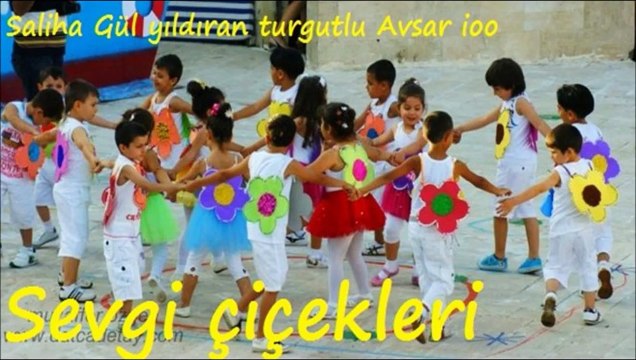 Dallarda çiçek çiçek, tarlada başak başak Sevgi Çiçekleri Çocuk Şarkısı