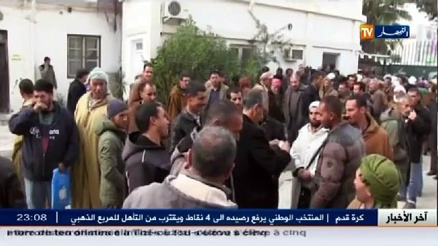 باتنة اكتظاظ غير مسبوق على تعاونية الحبوب لاقتناء البذور