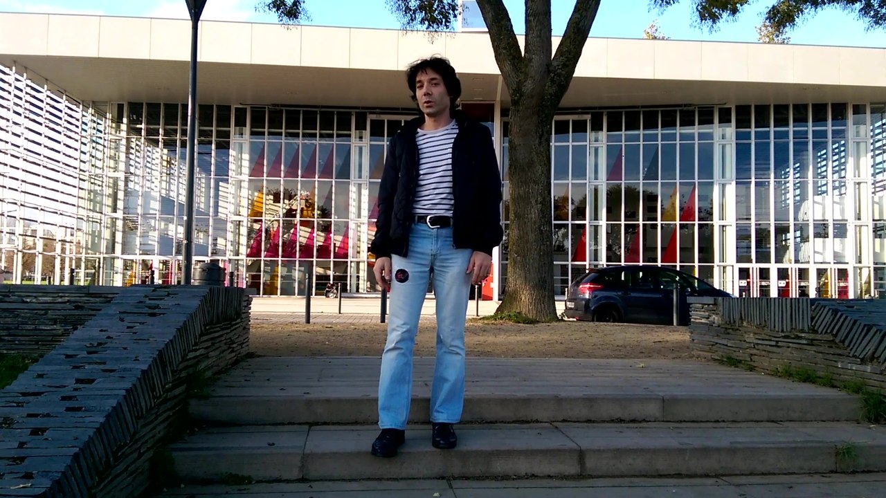 "laisse-les dire" de manuel ferré (défense des filles sans enfant par choix)