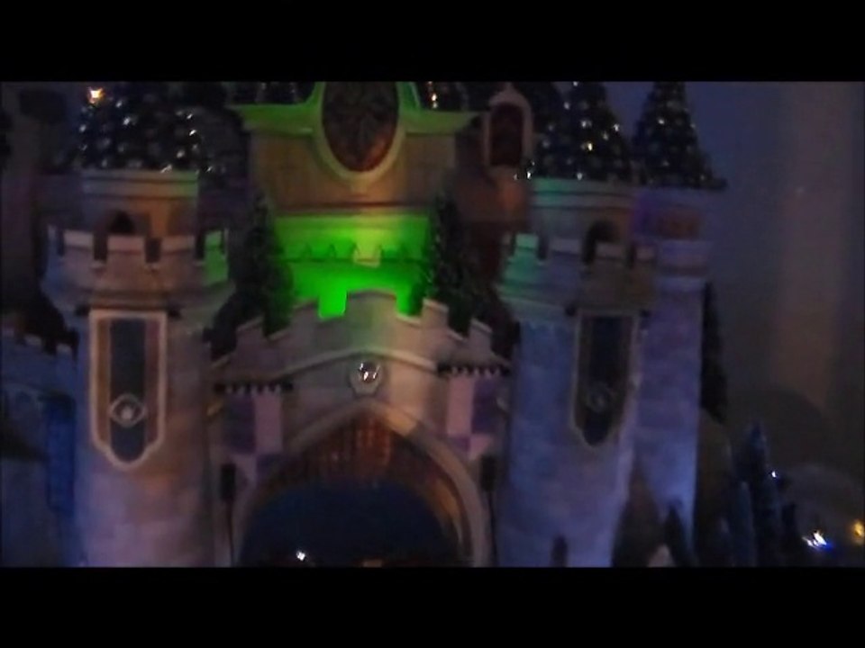 maquette en papier chateau disneyland paris noel