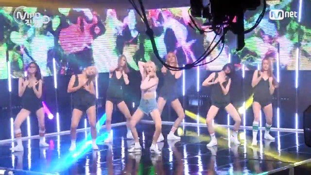 [MPD직캠] 현아 직캠 잘나가서 그래 (feat.일훈) Because Im The Best Fancam full ver. MNET MCOUNTDOWN 1508