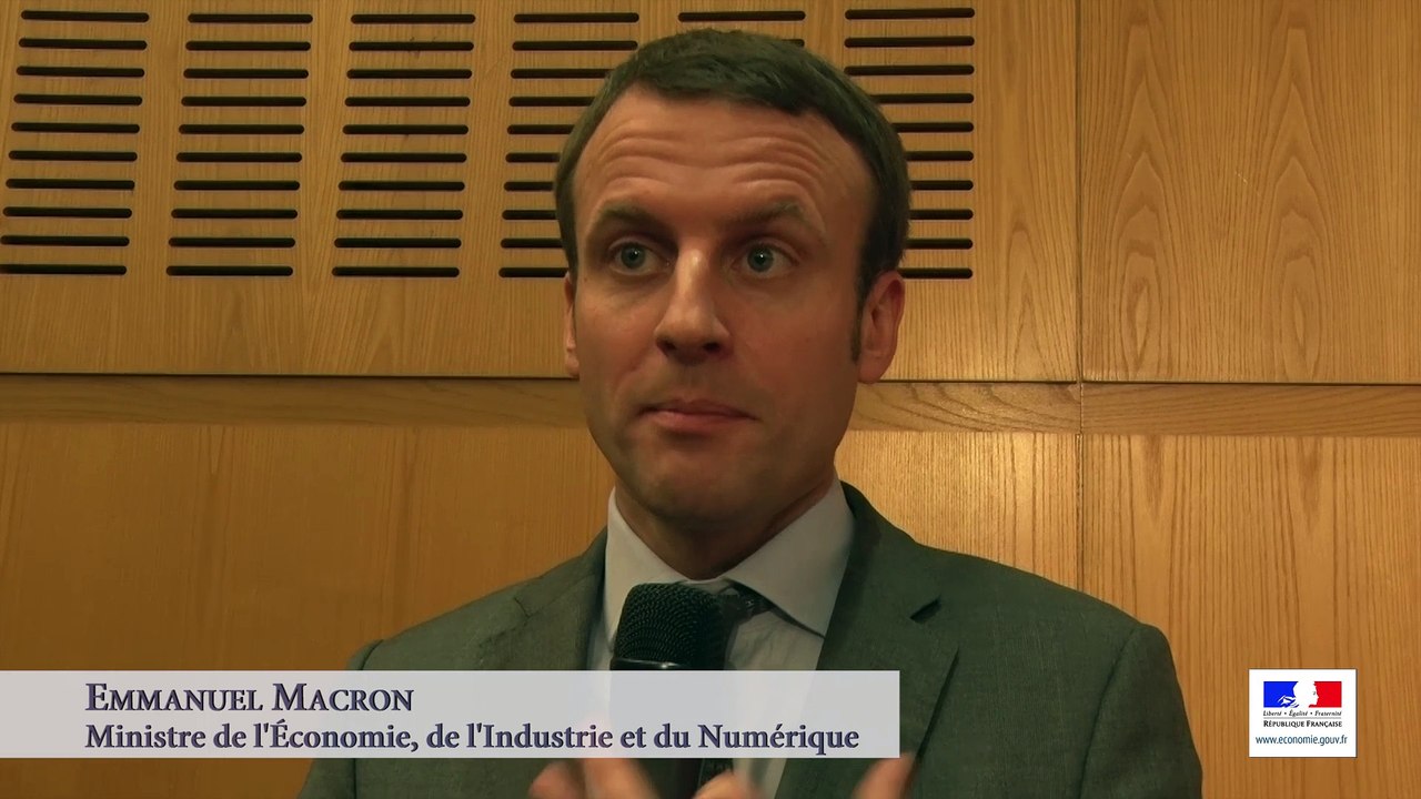 Archive - Journée du Livre d’Economie : interview d'Emmanuel Macron