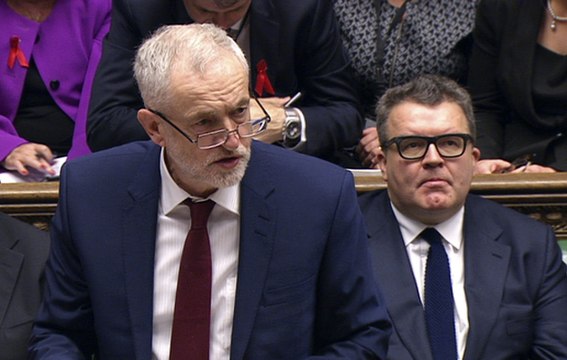 Après les propos de Cameron sur les «sympathisants de terroristes», ses opposants demandent des excuses