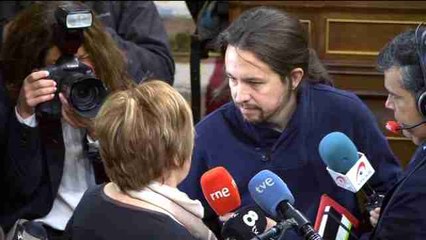 Rifirrafe entre Villalobos e Iglesias: "Me ofendes cuando dices que el PP está lleno de corrupción"
