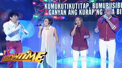 It's Showtime Singing Mo To: The Company sings "Kumukuti-kutitap"