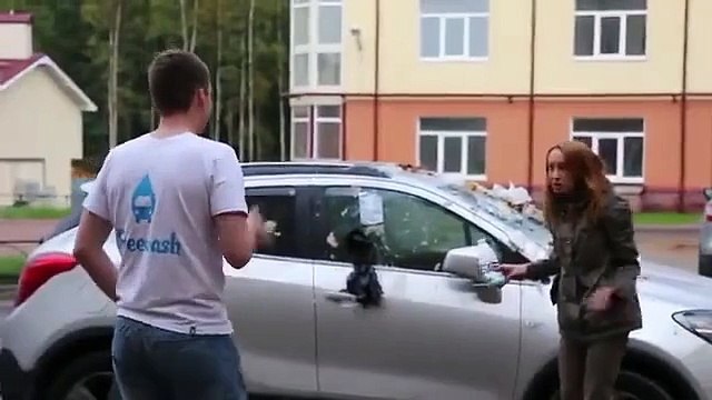 Девушка перепутала машину своего бывшего )))