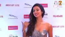 Sonal Chauhan Looks Hot at Absolut Elyx Filmfare Glamour and Style Awards 2015