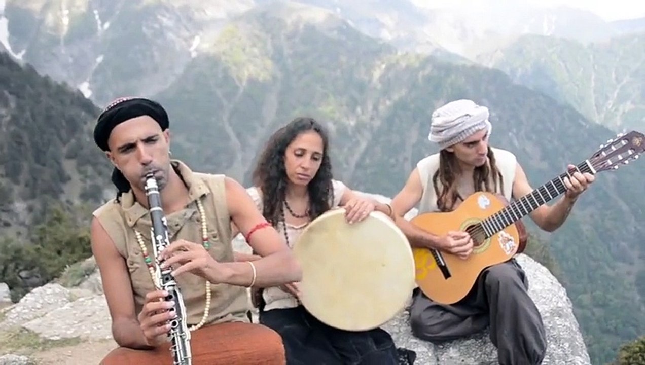 Arkadaşım Dinlemem İçin Tavsiye Etti Dinledim Tek Kelimeyle Muteşem   İzlemenizi Tavsiye Ederim - Videolar