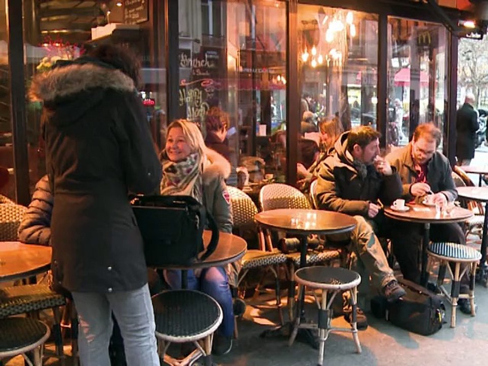 Attentats: le bar "A la Bonne bière" est rouvert pour "rebondir" après l'horreur