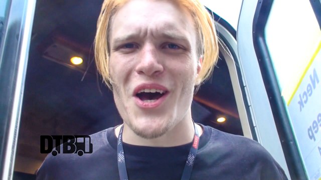 Neck Deep / Ben Barlow - BUS INVADERS Ep. 898 [Warped Edition 2015]