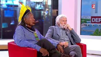 Le chef Raoni et Pierre Richard contre la déforestation