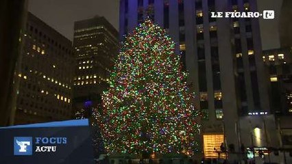 New York : un sapin de 10 tonnes illuminé sous haute sécurité