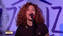 Izzy Bizu en Live