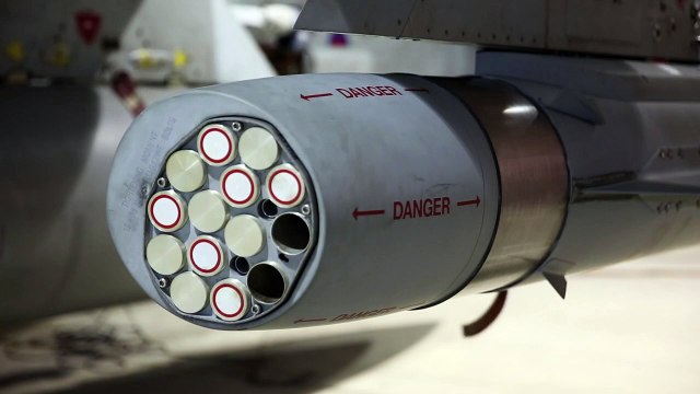 Primeiros bombardeios britânicos na Síria após autorização do Pa