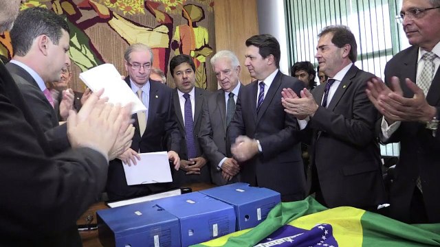 Cunha aceita pedido de impeachment contra Dilma Rousseff