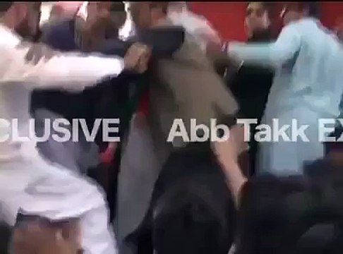 Imran Khan Slapped PTI Member - 3rd December 2015