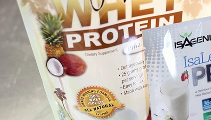 Difference Between Meal Replacement & Protein Shake