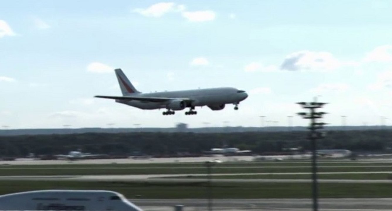 L'atterrissage insolite d'un avion boeing 777
