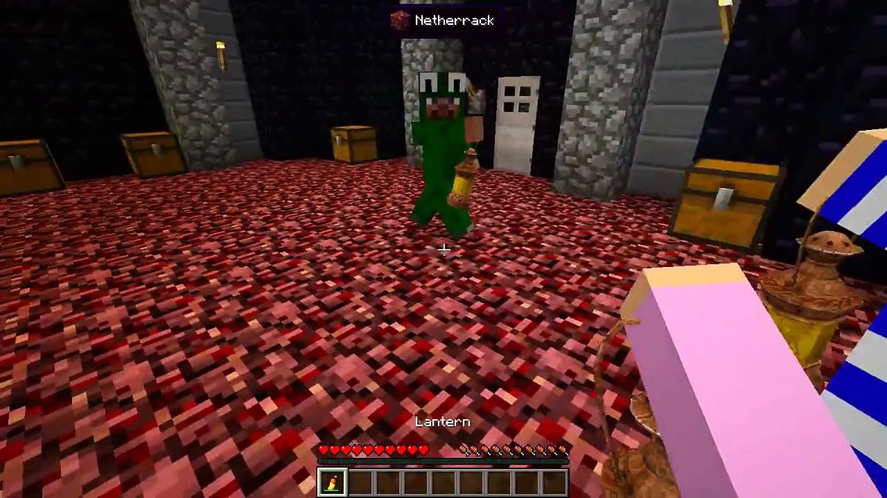 Minecraft-Little Carly Adventures-LITTLE KELLY KISSES A PRINCE w/Little Kelly and Little L