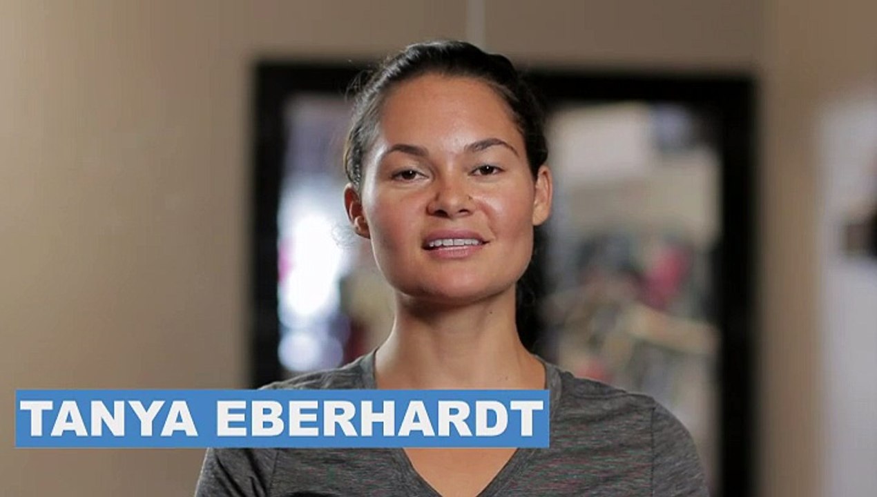 Stretches of the Quadratus Lumborum With a Therapy Ball