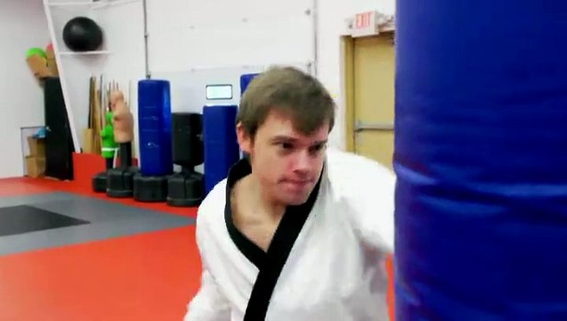 How to Do Karate Demonstrations