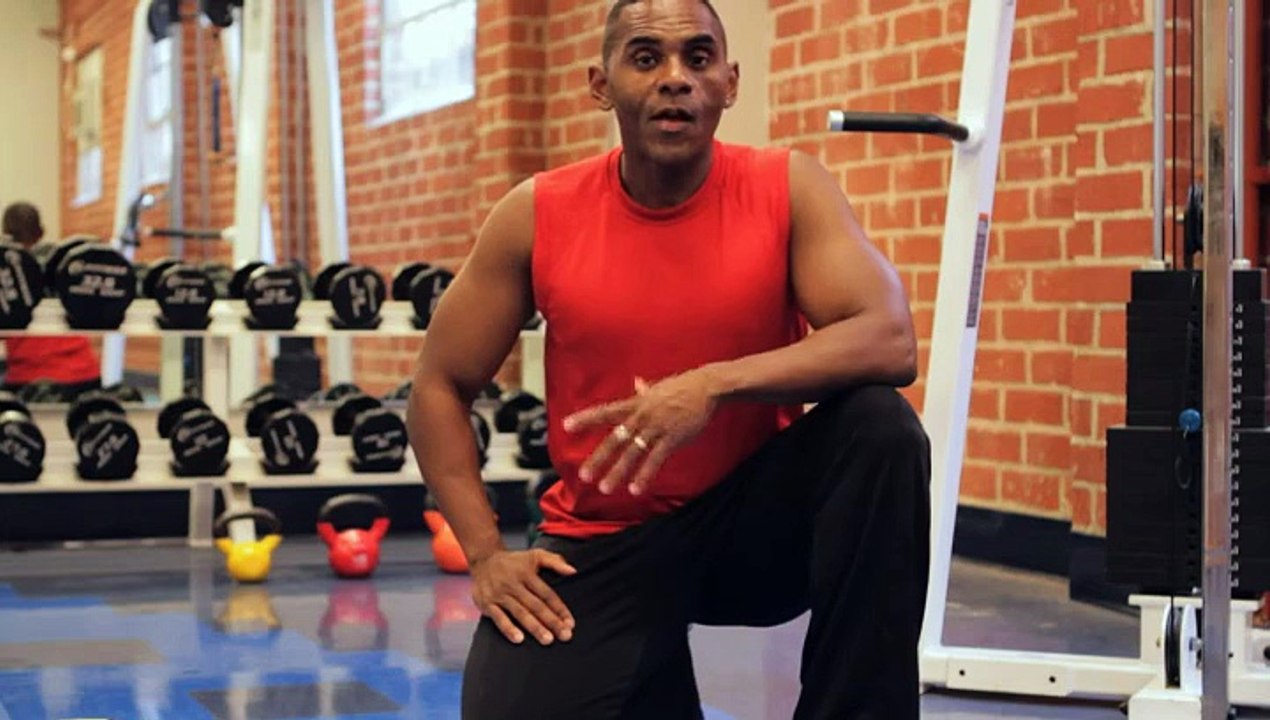 How to Work Out With a Towel